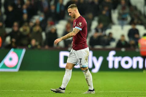 Jun 17, 2021 · arnautovic, who is of serbian heritage, appeared to make comments towards opposition players and then turned towards spectators. Arnautovic úr leik næsta mánuðinn