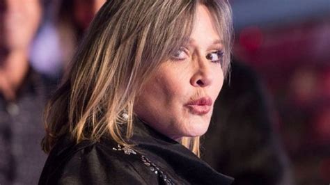 Star Wars 7 Carrie Fisher Répond Aux Haters Qui Critiquent Son