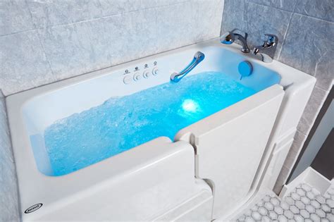 The jacuzzi® finestra™ therapy walk in bathtubs are designed to provide safe and convenient access for a comfortable bathing experience in homes throughout metro atlanta and north georgia. Walk in Tubs | CareFree Home Pros