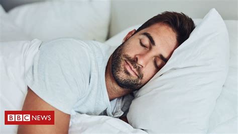 Qual A Melhor Posição Para Dormir Segundo A Ciência Bbc News Brasil