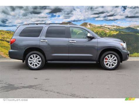 2012 Magnetic Gray Metallic Toyota Sequoia Platinum 4wd 103937500