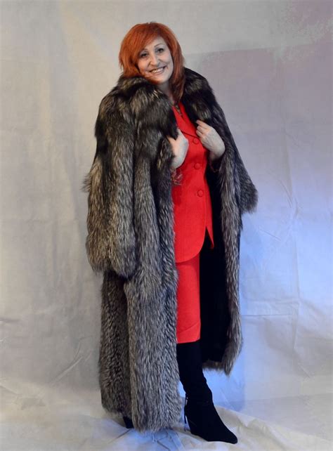 Pin By Мех Bампир On Fur Pins Real Ladies No Model 65 Fox Fur Sexy
