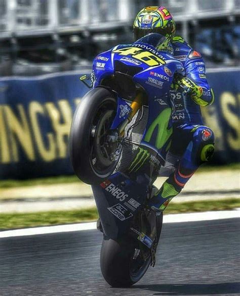 Pin By Billy Tompkins On Yellow People Valentino Rossi 46 Valentino