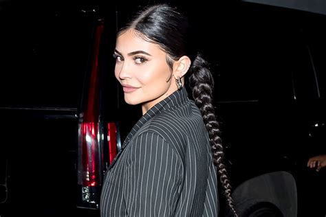 Kuwk Kylie Jenner Has Been In The Hospital For Days After Experiencing ‘severe Sickness And Flu