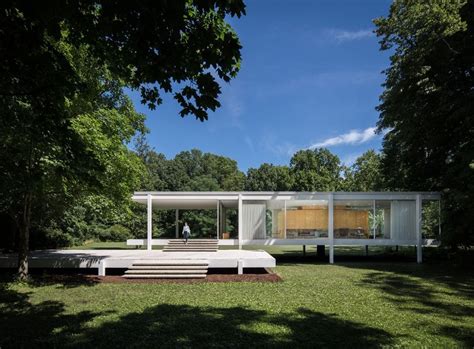 The History Of The House Designed By Mies Van Der Rohe For