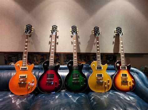 News Slash Slash Annonce Une Nouvelle Collection De Guitares