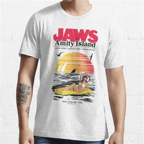 Jaws Amity Island New England Universal © Ucs Llc T Shirt For