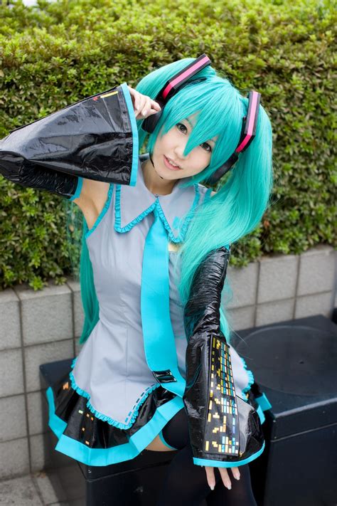 BloodyGamma BurstMiracle Hatsune Miku Cosplay