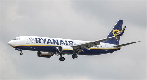 Ryanairs Uk Pilots Vote To Strike Later This Month