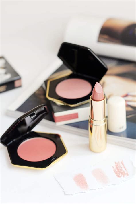 H&M Beauty Review - Lipstick, Blush and Eyeshadow