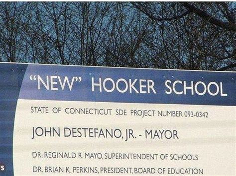 Back To School For Everyone Hilarious Photos Show Shockingly Misspelt Signs School Signs