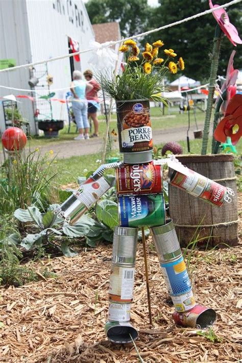 35 Unique DIY Scarecrow Ideas For Kids To Make This Halloween More Fun