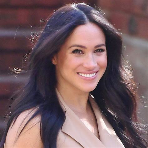 meghan markle style fashion dresses and more hello page 10 of 19