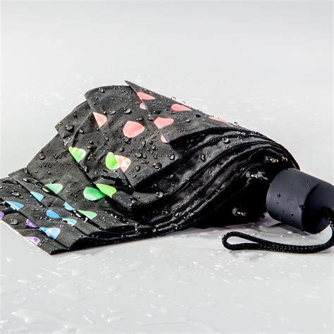 Colour Change Umbrella Changes To Bright Colours When Wet