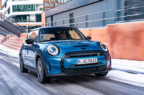Bmw Unveils The Mini Electric Collection For The Mini Cooper Se