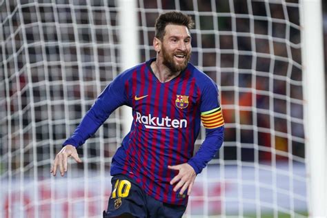 Messi Reaches 600 Club Goals As Barcelona Beat Liverpool 3 0 In Cl