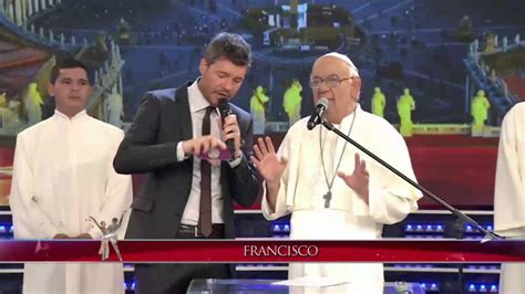 #showmatch programa emitido en el trece, el día viernes 21 de noviembre de 2014. Showmatch 2014 - Francisco visitó Showmatch y criticó a ...