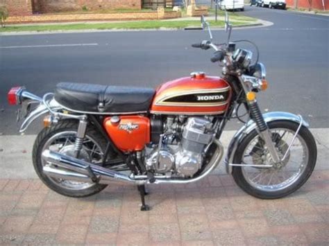 Frame en zwarte delen zijn nieuw gepoedercoat. Te koop gevraagd honda cb 750 four - Advertentie 562110