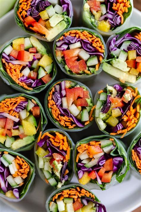 These vegan summer rolls are filled with so much goodness, they are delicious and healthy. Easy Summer Rolls | Food with Feeling