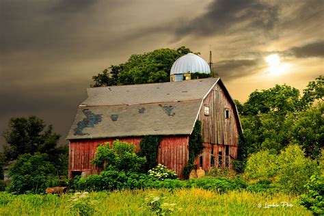Red Barn In Summer 30 Barn Photography Pictures Of Barns Etsy Red