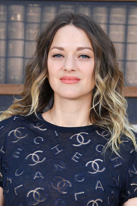 Marion Cotillard Marion Cotillard Breaks Red Carpet Beauty Rules With