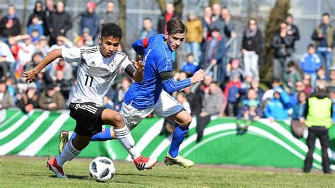 Italien ist mit paolo mancini seit. U 16-Junioren unterliegen Italien 2:4 :: DFB - Deutscher ...