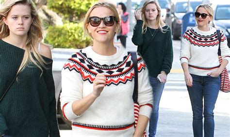 Reese Witherspoon And Lookalike Daughter Ava Wear Matching Outfits In