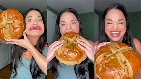 Woman With World S Largest Mouth Defeated By Hot Cross Bun Daily Star