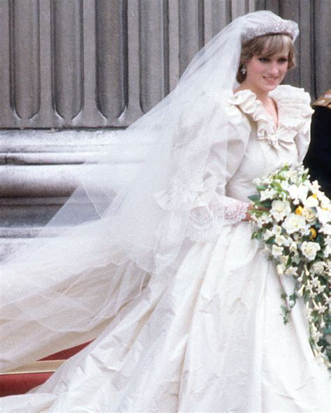 Celebrity Brides Who Wore Unforgettable Veils Martha Stewart Weddings