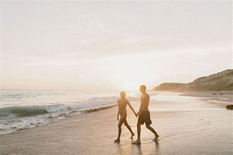 Crystal Cove Laguna Beach Couples Session Beba Vowels Photography In 2022 Couple Beach