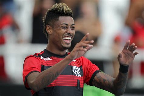 Bruno Henrique Tem Estreia Perfeita E Comanda Virada Do Flamengo Sobre