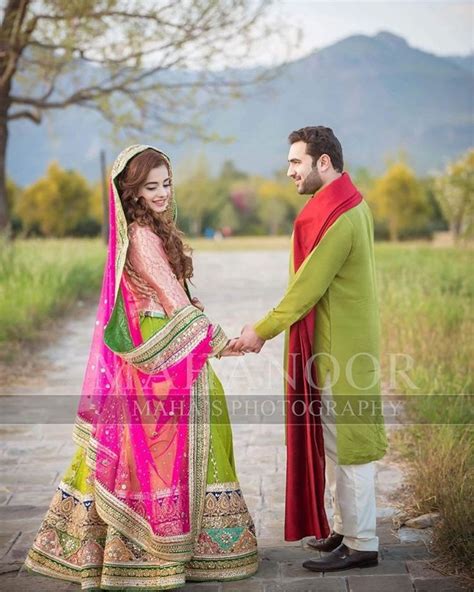 Pin By Sfaqirzai On Couple Pic Bridal Mehndi Dresses Pakistani Bridal Pakistani Bridal Dresses