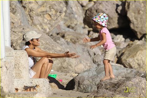 Halle Berry Nahla Aubry Beach Babes Photo 2503177 Celebrity