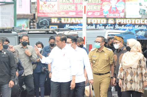 Plt Bupati Bogor Dampingi Presiden Jokowi Kunjungi Pasar Cigombong