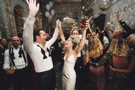 10 Things to Remember If Planning a New Year's Eve Wedding