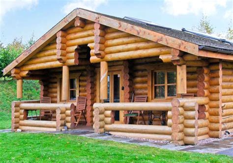Cedar Log Cabin Brynallt Country Park Frankton Shropshire Self Catering Holiday Lodges