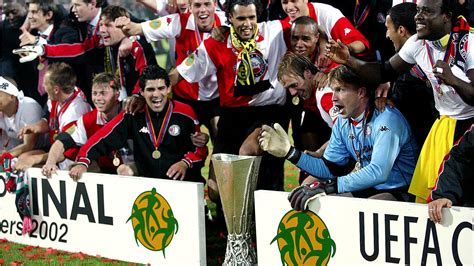 Our mission is to promote, protect and develop football. Feyenoord en Dortmund op herhaling UEFA Cup finale | RTL ...