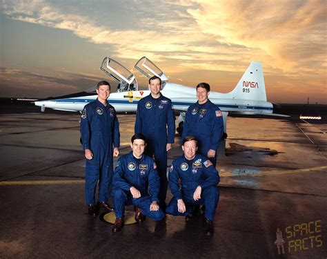Crew STS-41