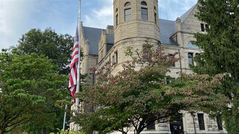 Judge finds Richmond woman guilty of murder in knife attack