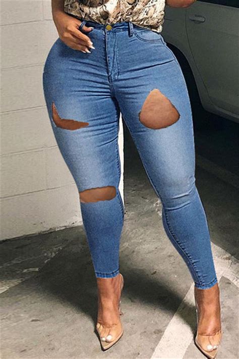 Medium Blue Fashion Casual Solid Ripped Plus Size Jeansplus Size