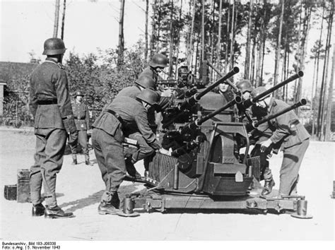 Photo Troops Of The German Großdeutschland Division Being Trained On