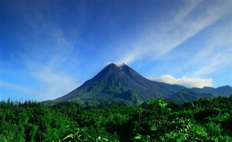 Siapa sih yang tak pernah bermimpi? Offroad Menantang di Gunung Merapi | Jogja Tour dan Paket ...