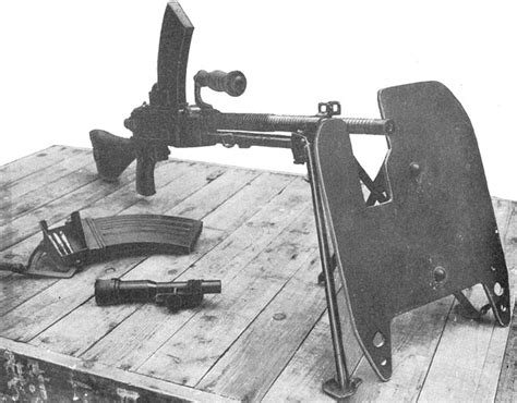 Photo Japanese Type 96 Light Machine Gun With Type 99 Shield Seen In