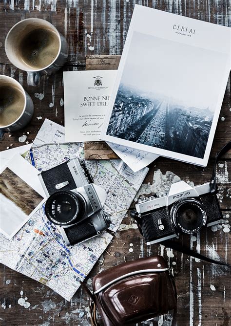 7 Essential Tips For Creating Beautiful Flatlay Photos Like A Pro Flat