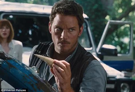 Jurassic World Trailer Features Chris Pratt Hunting Down A Giant