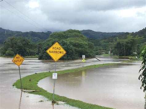 Usa Record Rainfall Causes Damaging Floods In Hawaii Floodlist