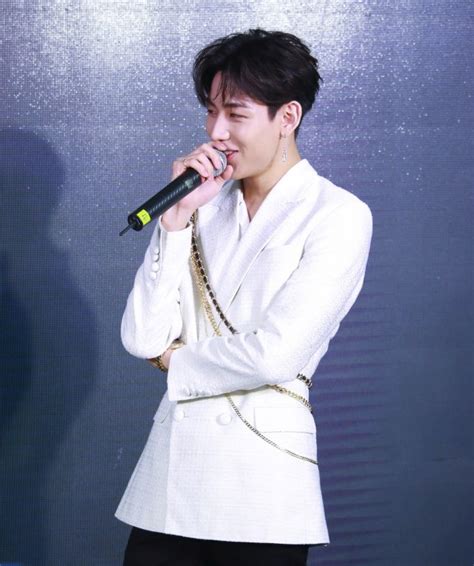 Check spelling or type a new query. แบมแบม ขอบคุณ เบลล่า ชมคอนเสิร์ต เผยมีโอกาสอยากแสดงละคร