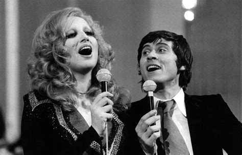 In the sixties she had a love affair with actor corrado pani who was married to another woman at the time and gave birth to a son. Buon compleanno Mina! Il mito, il mistero, la paura di non piacere | Chizzocute