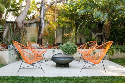 This bench was exactly what i was looking for. Mid Century Modern Patio Reveal! | Backyard furniture ...