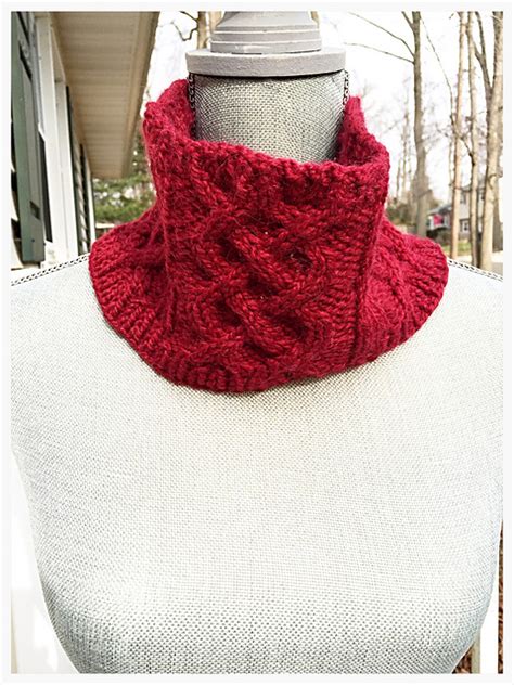 Ravelry Johannah Celtic Cable Cowl Pattern By Donna Capolongo